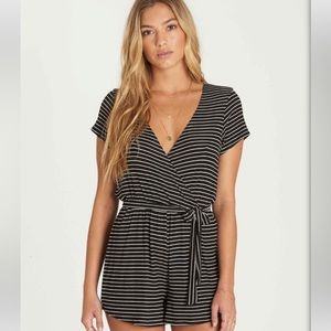 Billabong Short Sleeve Ribbed Romp Stomp Beach Romper Black White Stripes, sz M